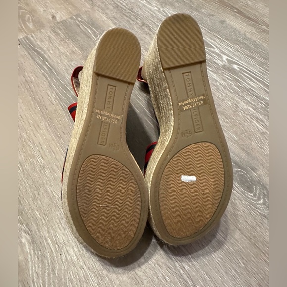 Tommy Hilfiger Theia Espadrille Wedge Sandals are a size 6 1/2. - Picture 6 of 7